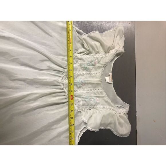 Barbizon Women’s Lightweight Off White Lace Trim Floral Embroidered Two Piece Ni - Picture 11 of 14